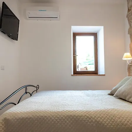 Apartament S308 - Sirolo, Delizioso Trilocale Con Piscina